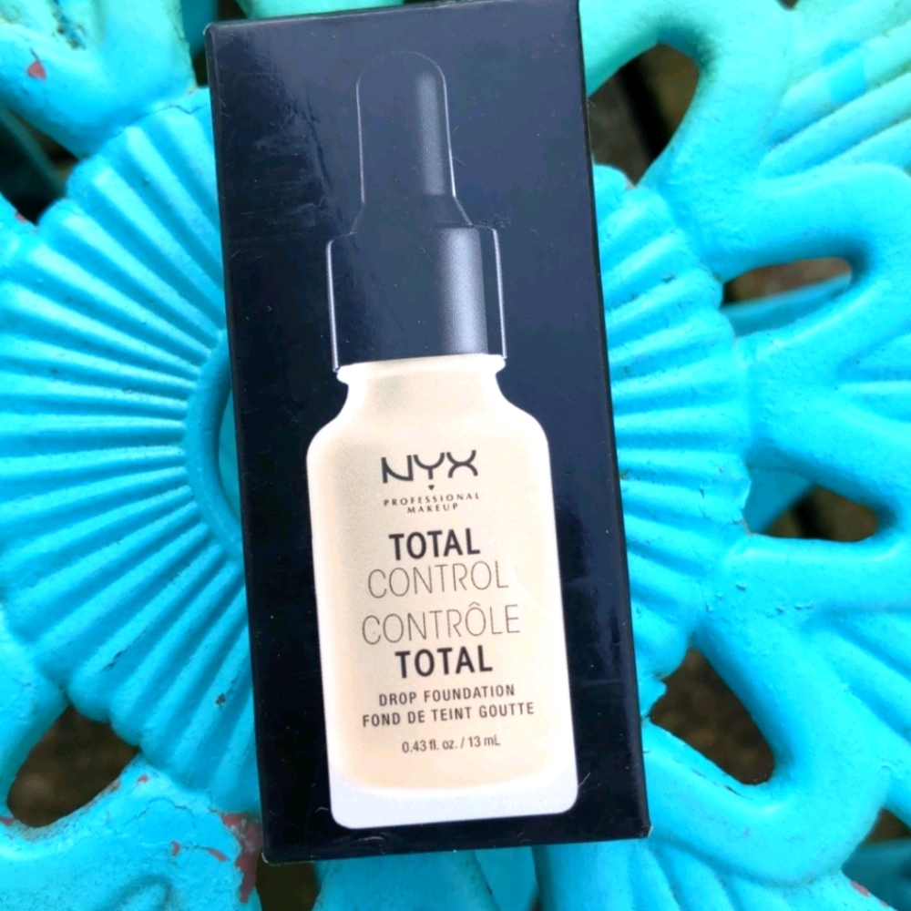 NYX Total Control Drop Foundation in TCDF06 Vanill